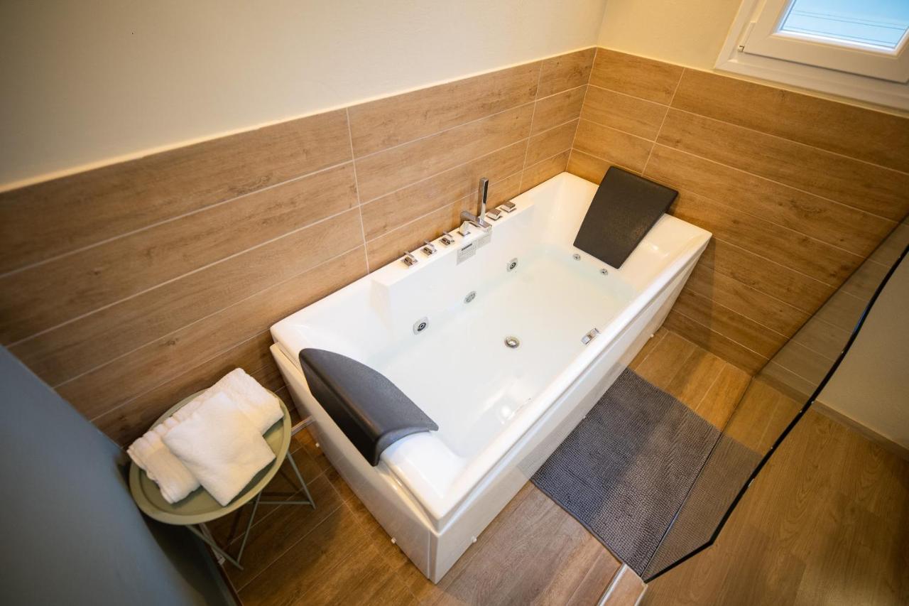 Belajo Central Apartment And Jacuzzi !! Vólos Extérieur photo
